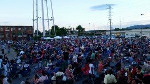 Thursday Night Crowd 1